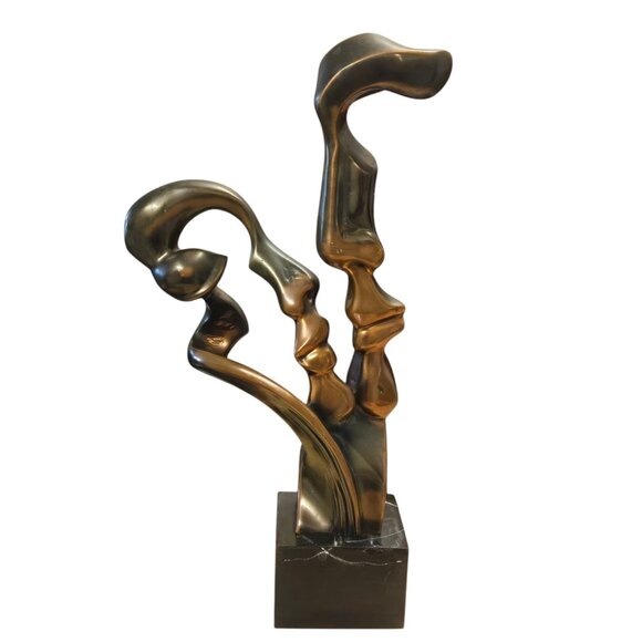 Abstract Modern Kiss Sculpture 15 inch AS IS Couple Love Home Decor - Picture 1 of 16